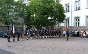 Ehrensalve